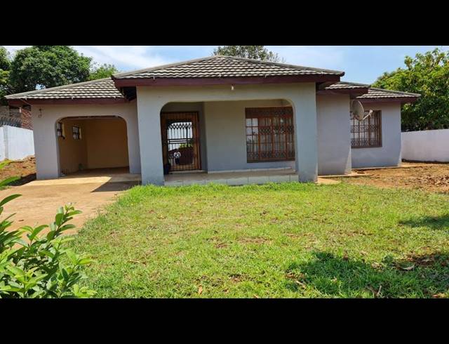 2 BEDROOM HOUSE FOR SALE IN MANIINI